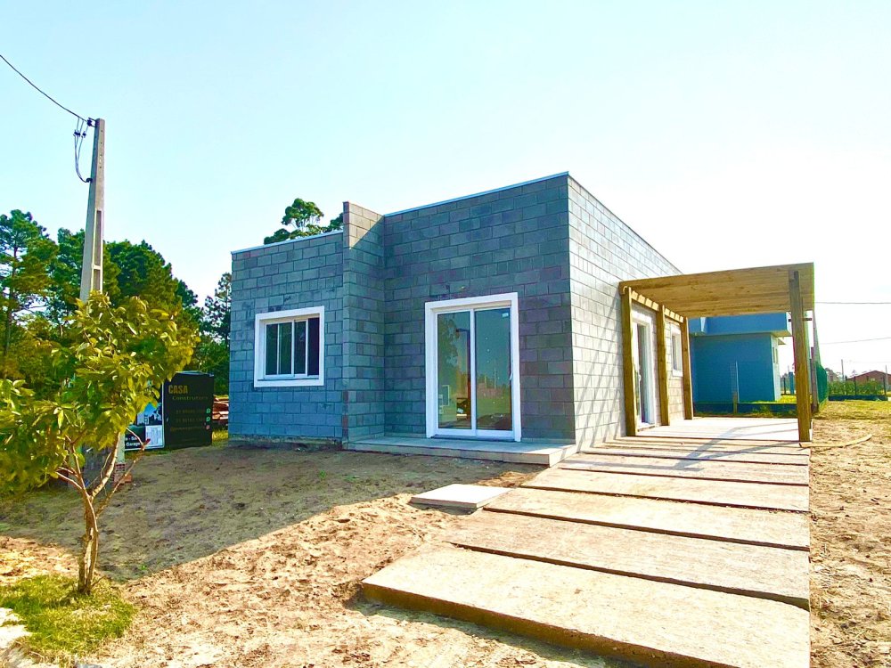 Casa à venda  no Jardim América - Passo de Torres, SC. Imóveis